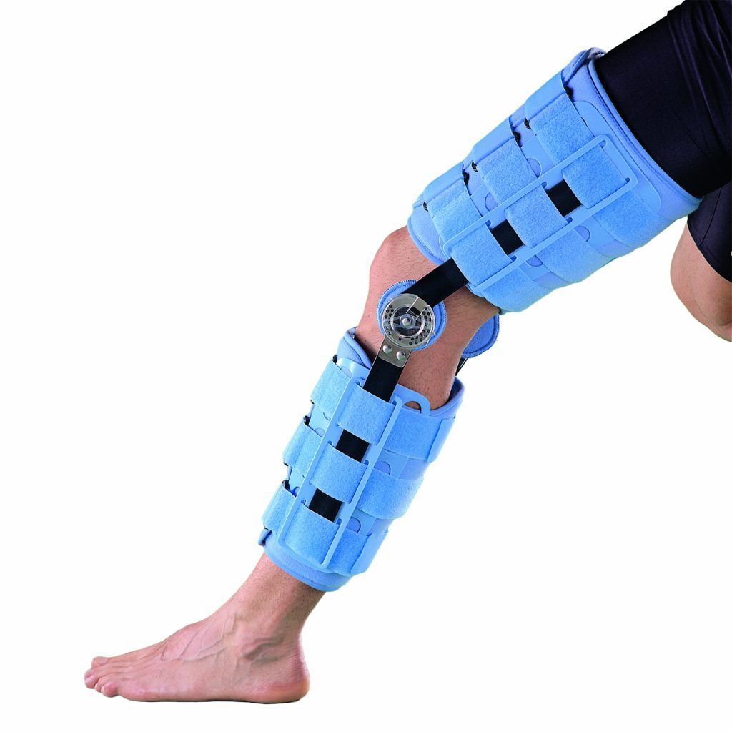 Ортез на коленный сустав 4039-18 OPPO Medical, сильная фиксация купить в OrtoMir24